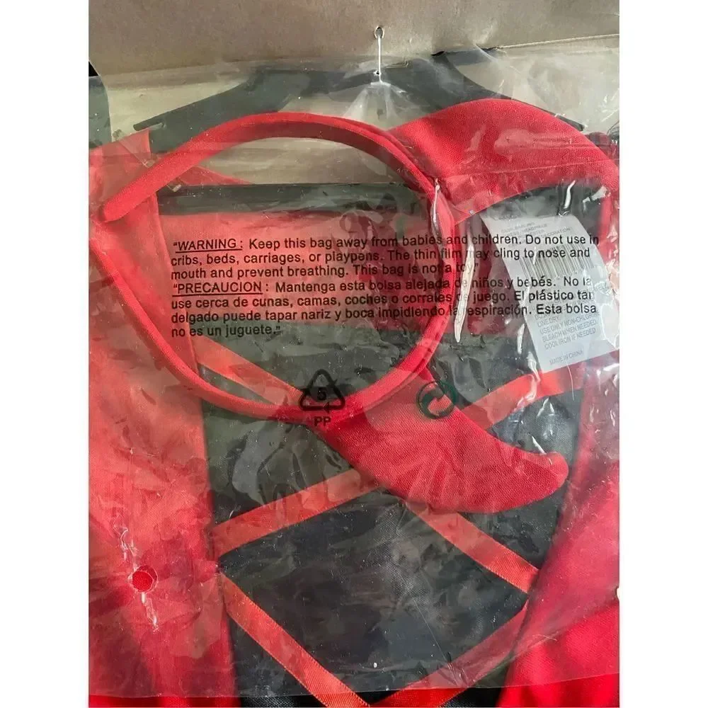 Totally ghoul NWT girls devil darling Halloween costume/child size large￼